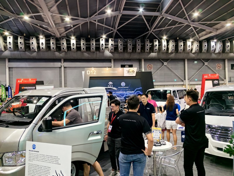 金旅客车亮相新加坡车展，赢得市场认可